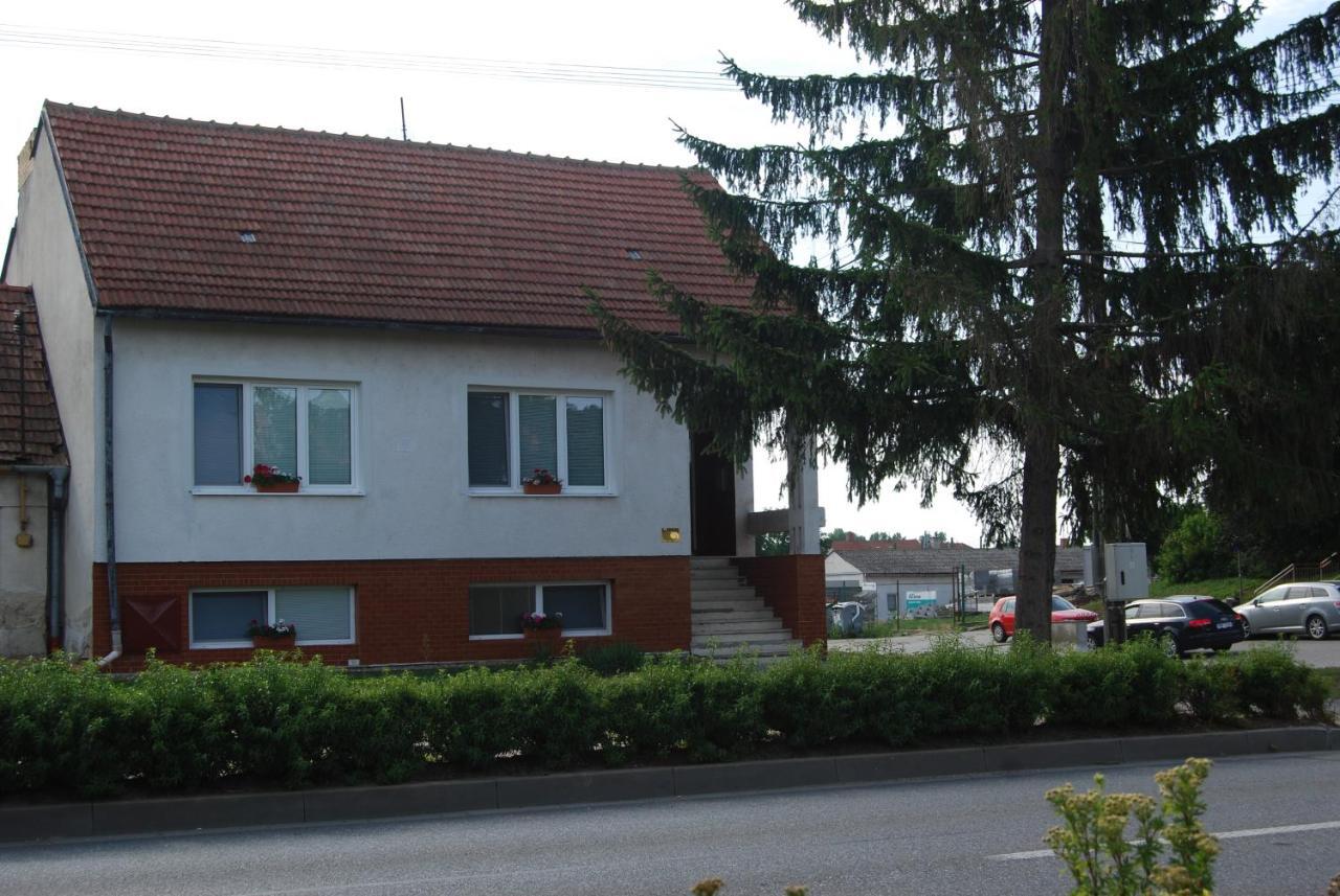 Penzion Na Rozcesti Svatoborice Екстериор снимка